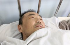 医生忠告：一旦身体有这3个症状，要小心提防脑梗患者