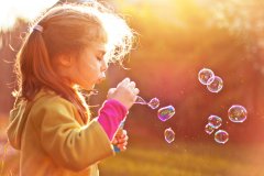 谈谈孤独症孩子在幼儿园的辅助问题