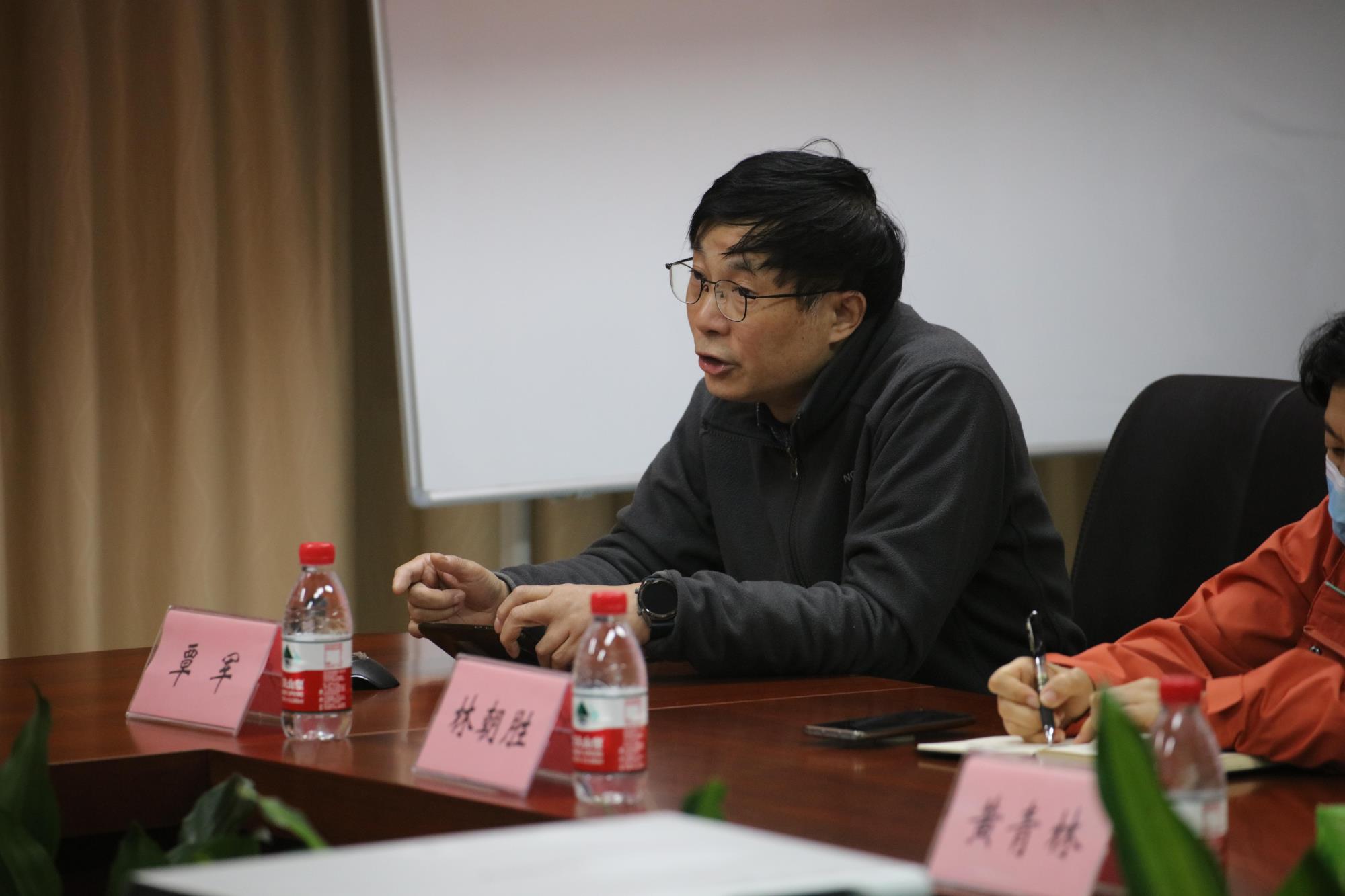 覃军主任发言