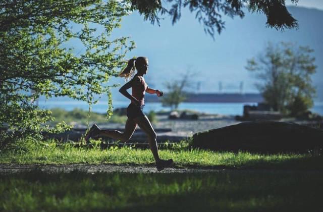 每天跑步一小时，坚持一年，身体会发生怎样神奇的变化？