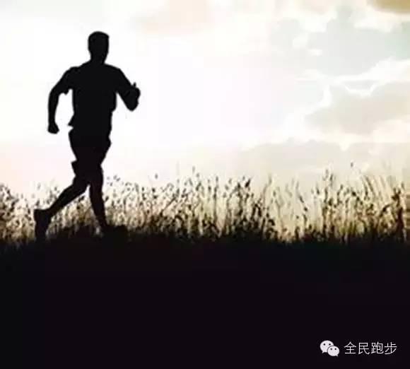 快走与慢跑，哪个减肥效果好？