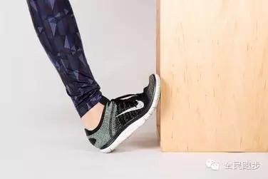 6个简单动作，帮助消除膝盖疼痛